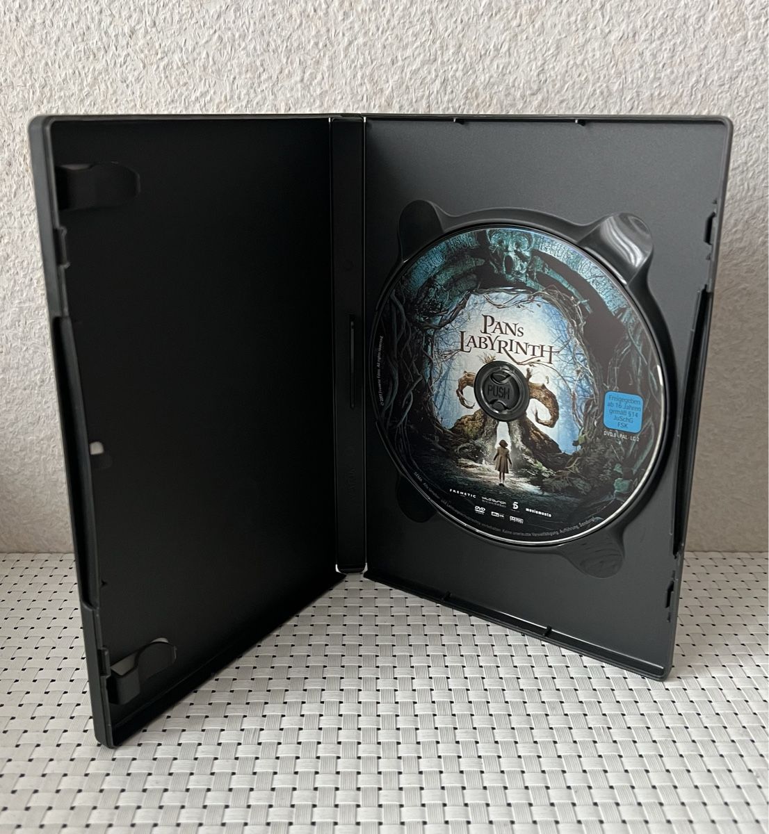 : Pans Labyrinth - Guillermo del Toro – Usato da Flawil venduto da NiceT 2