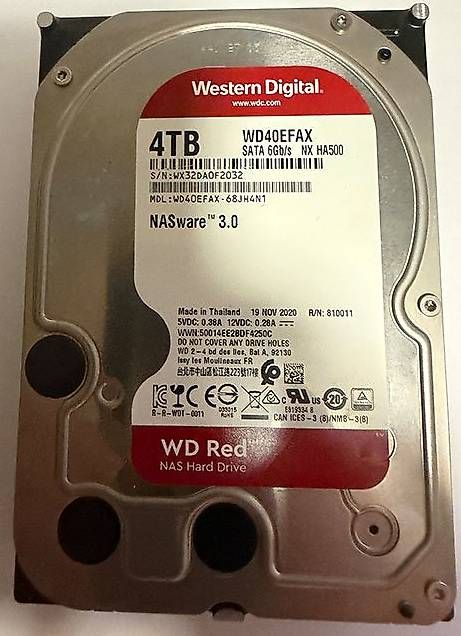 Dischi rigidi: 1 Interne 4-TB-Festplatte Western Digital red – Usato da Ittigen venduto da mar_m9sk