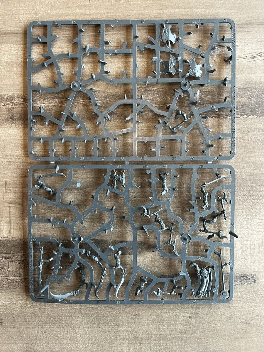 Giochi: Warhammer 40k/Horus Heresy Gussrahmen/Bits Set 11 – Usato da Läufelfingen venduto da stephiesheena 4