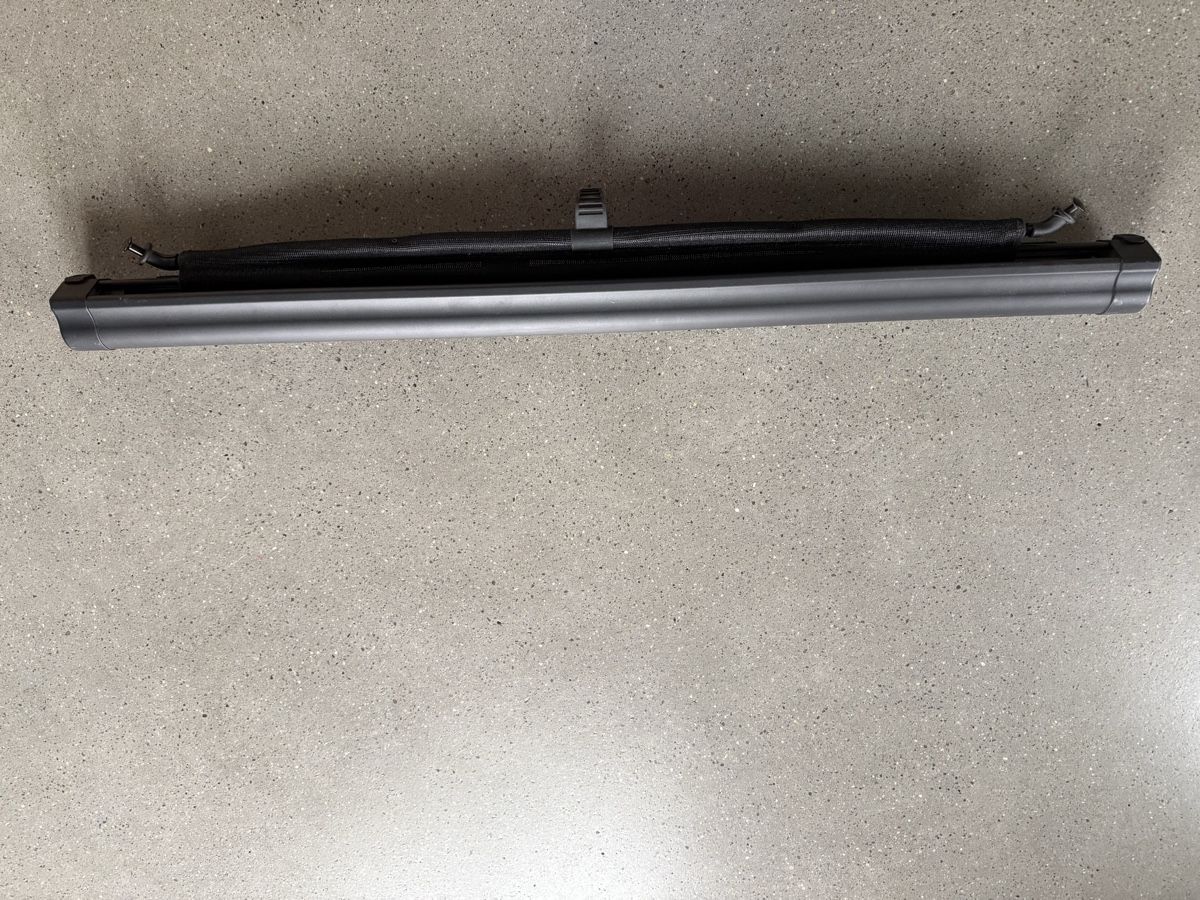 Audi Tutti pezzi di ricambio auto: Original Audi Gepäckraumrollo – Usato da Hinteregg venduto da Jazz-C 2