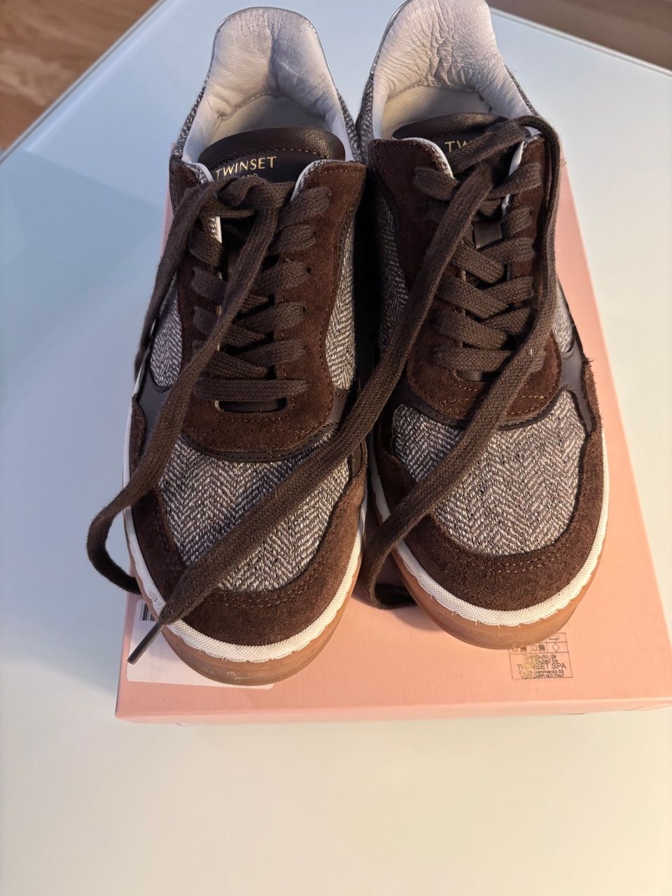 Twinset Damenschuhe: Sneakers Twinset – Gebraucht aus Eglisau von SAM240186
