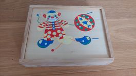 Fädel-Clown aus Holz, gepflegt, vollständig in Holzbox