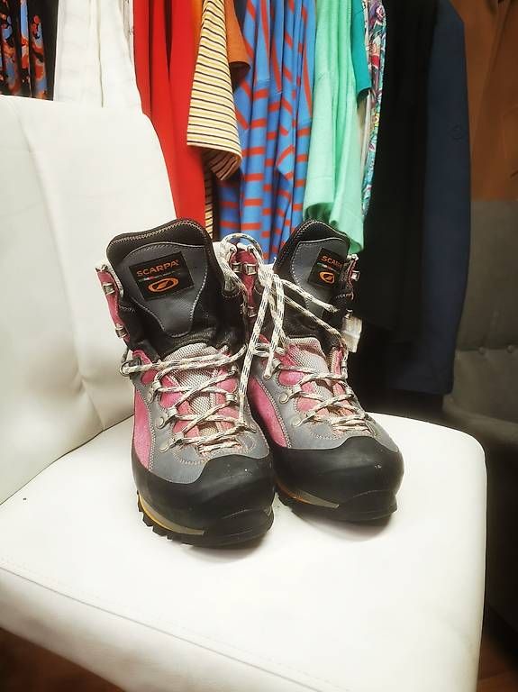 Scarpe da donna: SCARPA Wanderschuhe Gr 40 – Usato da Mitlödi venduto da JSN19