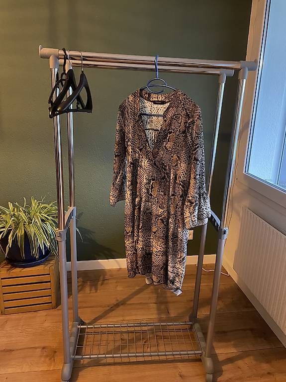 Vestiti: Kleid für Damen – Usato da Roggwil BE venduto da con_8khh