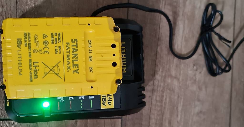 Tutti gli attrezzi: Stanley Fatmax V 20 Brushless mit 2 Akkus – Usato da Balgach venduto da ste_wqc7 4