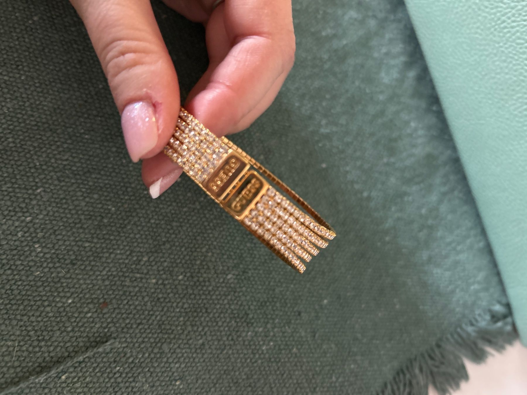 Bracciali & Braccialetti: Vendo bracciale Guess – Nuovo (secondo la descrizione) da Cademario venduto da pgi_6t5w 2
