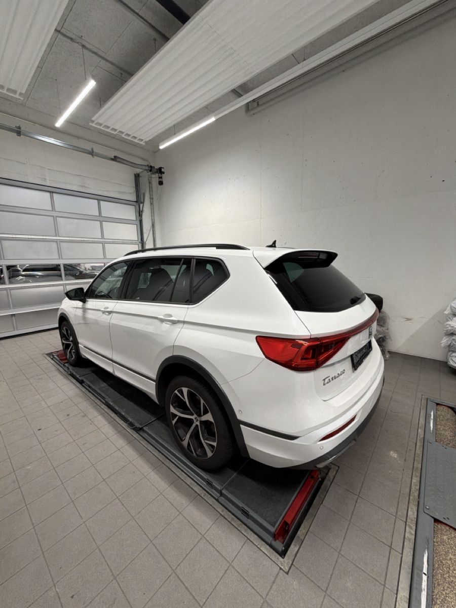 Seat Automobili: Seat Tarraco 2.0TDI 4D – Usato da Gossau SG venduto da GNG-AUTO-AUKTION 1