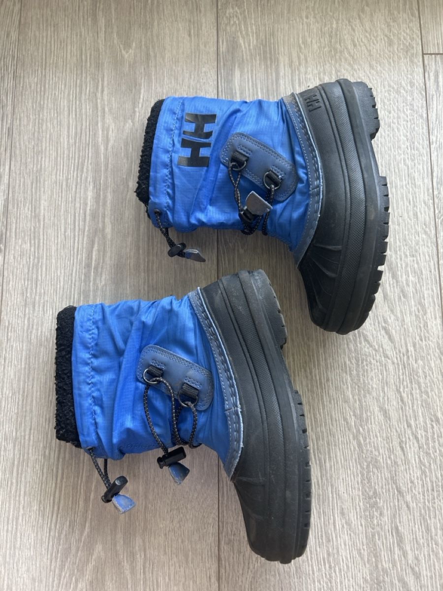 Scarpe per ragazzi: Winter boots Helly Hansen blue size 30 used – Usato da Zürich venduto da ThePicker 2