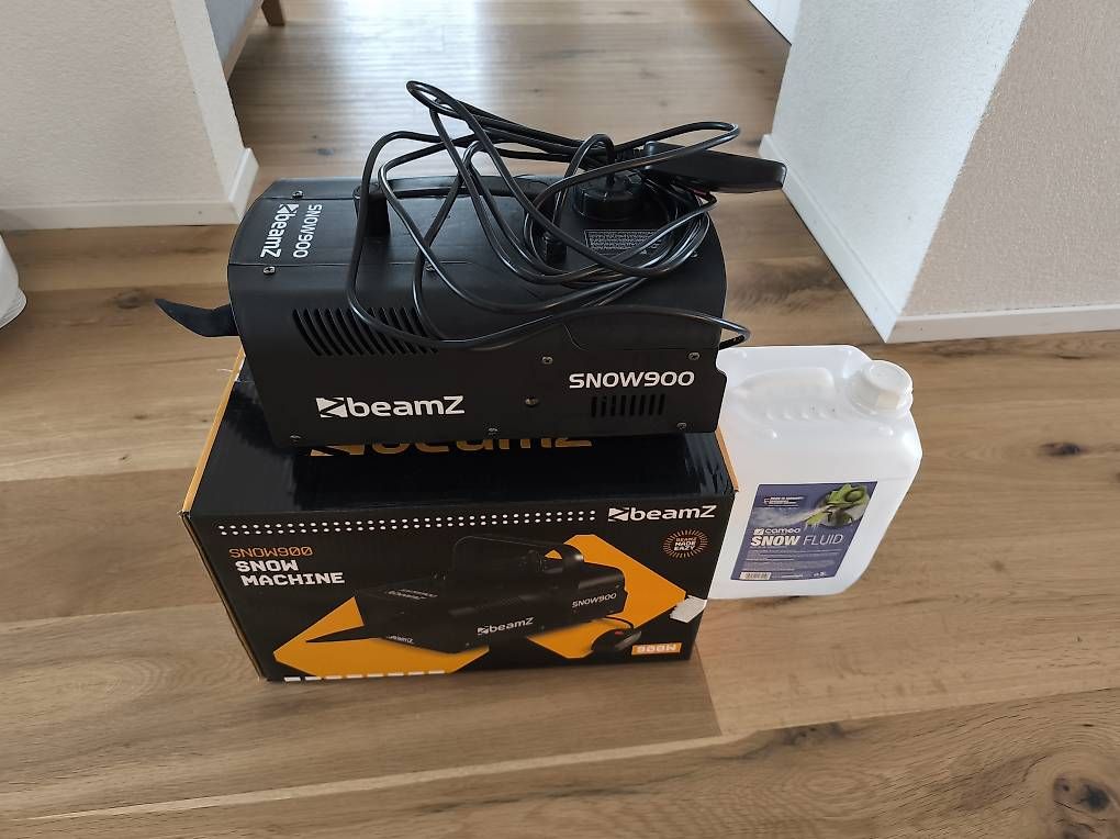 Alle Maschinen: Schnee Maschine / Snow Machine Beamz Snow900 – Gebraucht aus Röschenz von Holdrio659