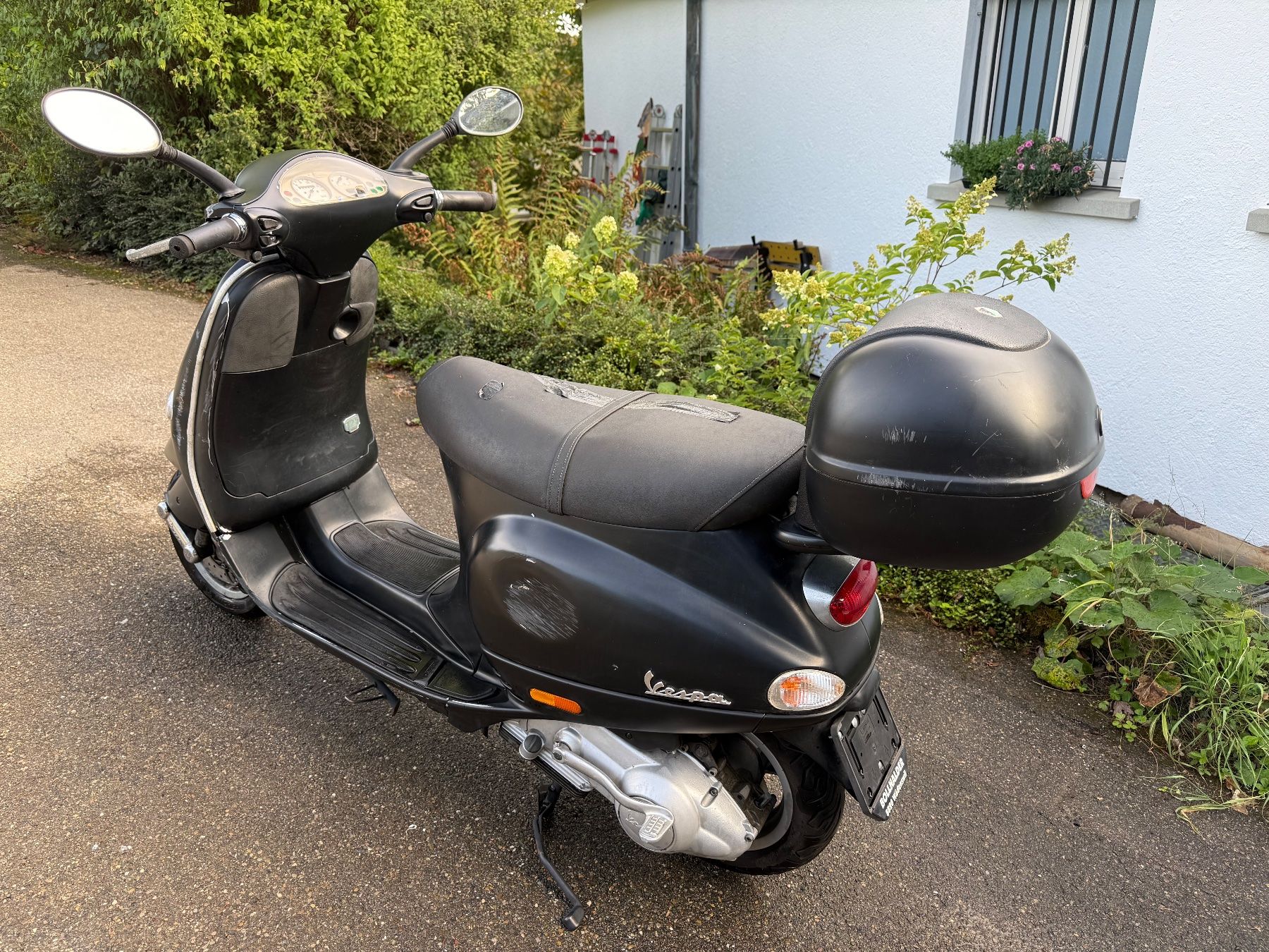 Vespa Scooters: Roller Vespa ETwegen Nichtgebrauch – D'occasion à Winkel par Mlconsult01
