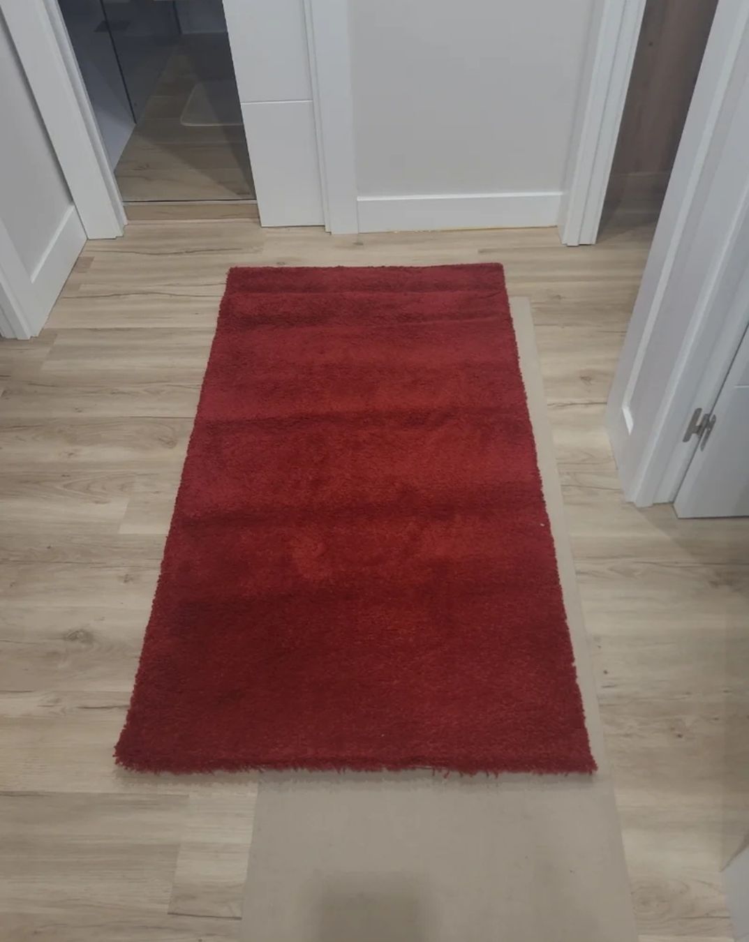 Ikea Teppiche: Satz von 2 weinroten Teppichen, neu. – Neu (gemäss Beschreibung) aus Schöfflisdorf von cri_8gn5