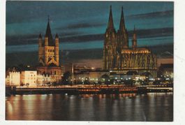 Köln am Rhein bei Nacht