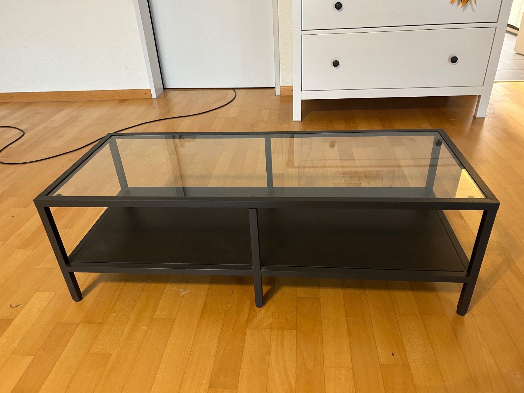 TV Möbel: TV Glasmöbel – Gebraucht aus Berikon von TobiasP92
