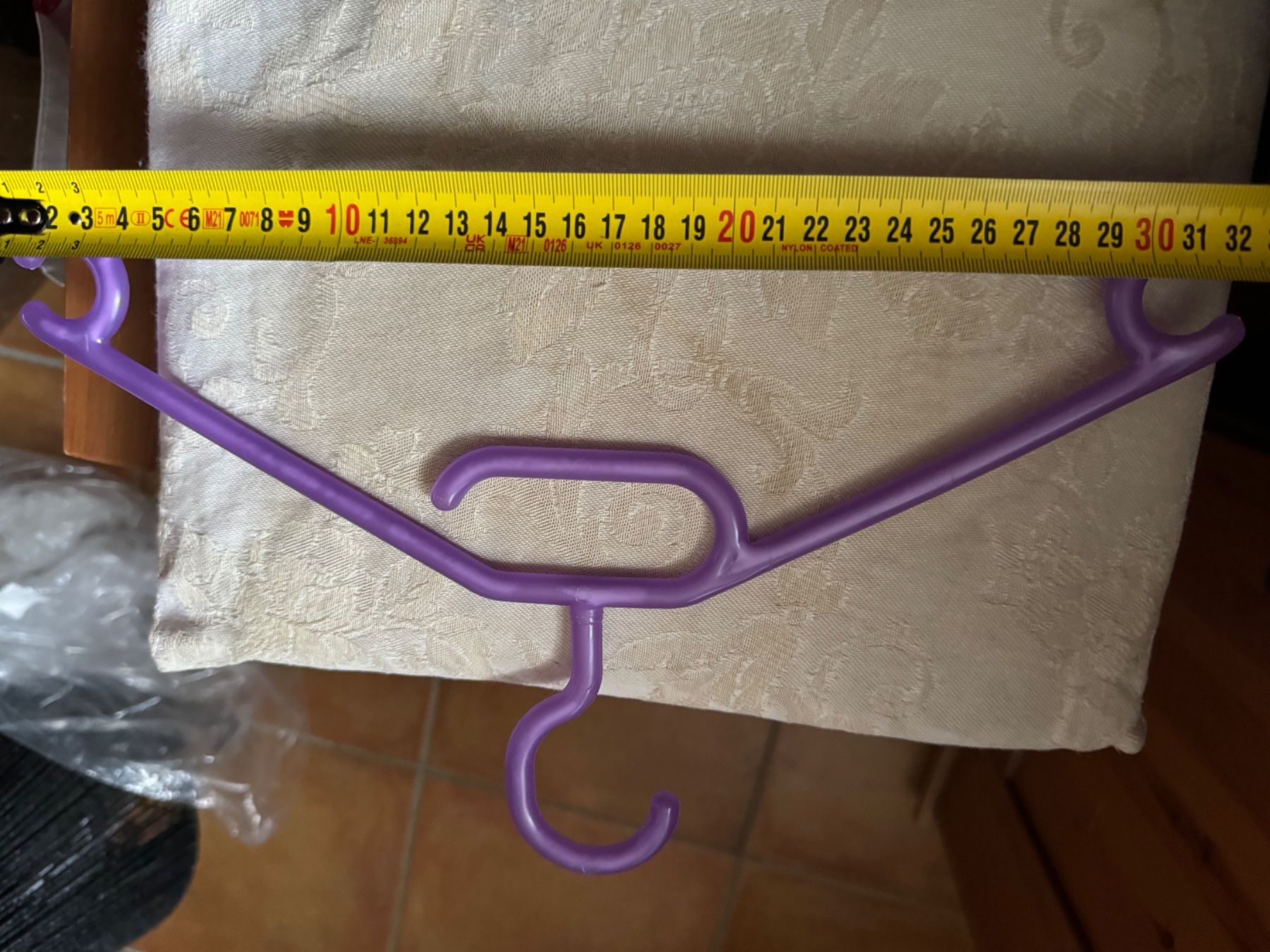 Appendiabiti: 45 cintres culot rose vert Troc – Usato da Veyrier venduto da kimedovapa 4