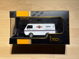 IXO - Volkswagen LT28 SWB / Rally Assistance Van (1/43)