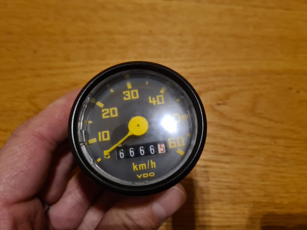 Tacho VDO Original dreht (Gebraucht) in frümsen für CHF 29 – mit ...