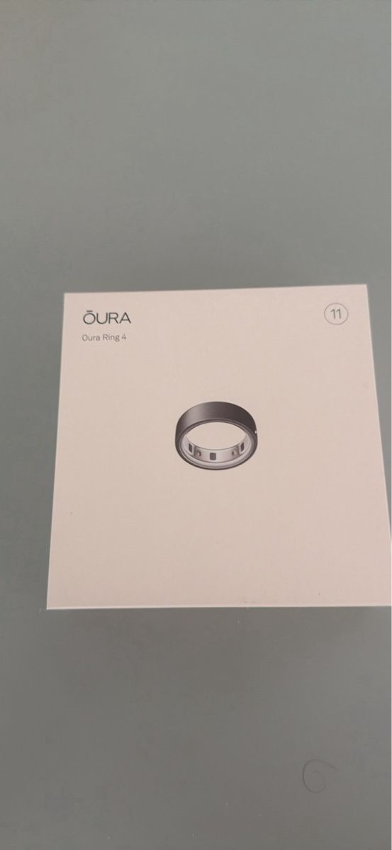 Oura Ringe: Oura Ring 4 size 11 Stealth/Noir Mat – Neu und originalverpackt aus Gland von Maarouf 4