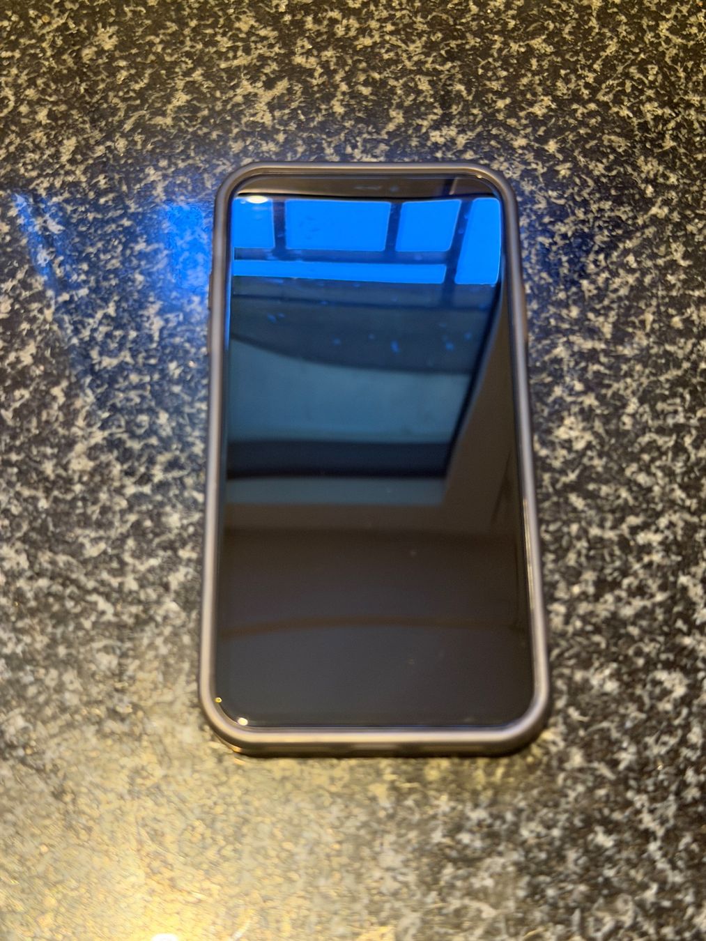 Apple Portables: iPhone 11 256gb – D'occasion à Lausanne par Planet_Faisceaux 2