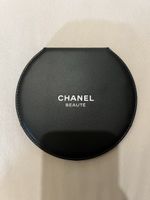Grand miroir de poche Chanel Beauté noir - Prêt pour l'été!