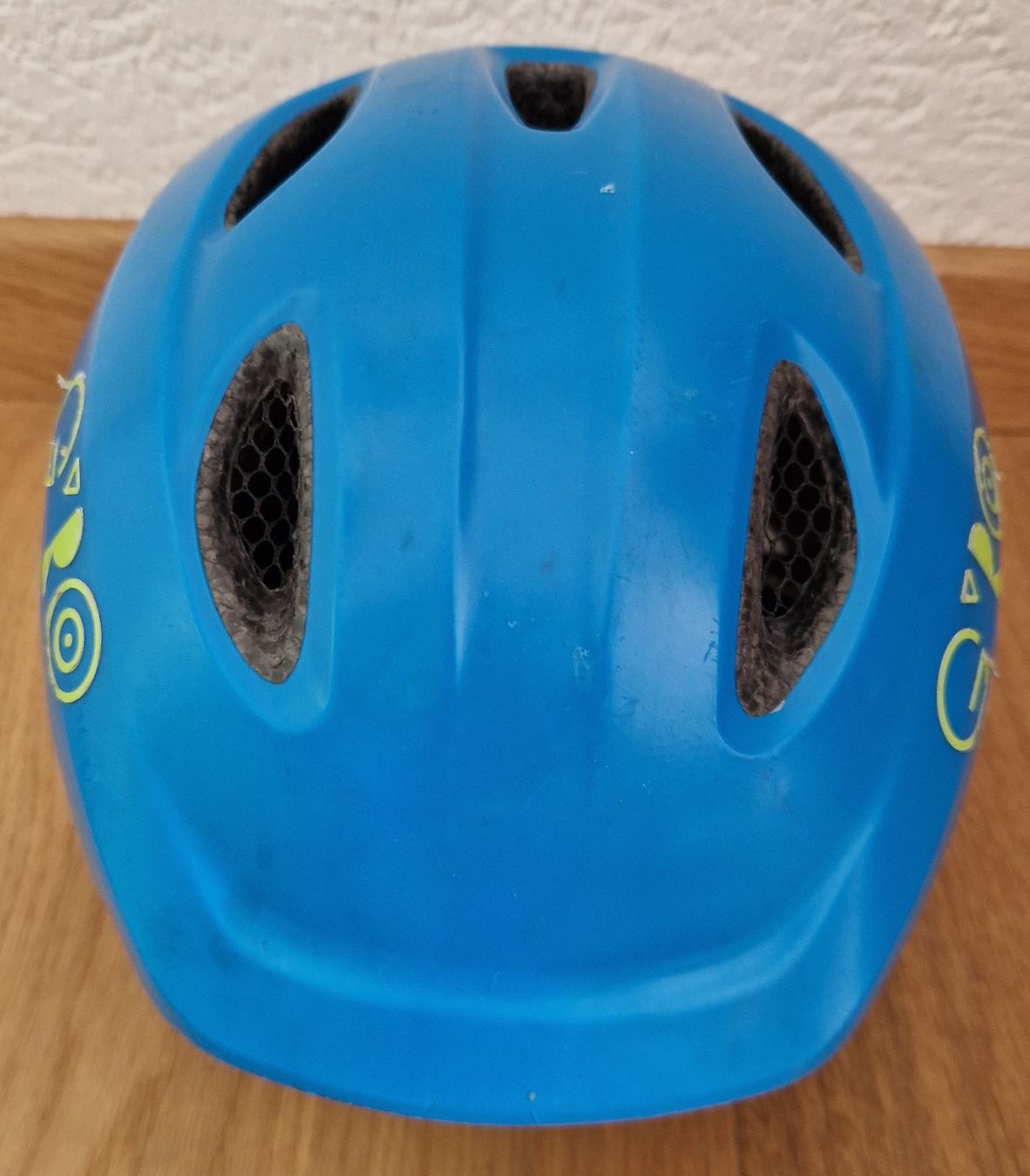Giro Caschi: GIRO - Kinderhelm (Grösse 45-49cm) – Usato da Oberentfelden venduto da houserman 1
