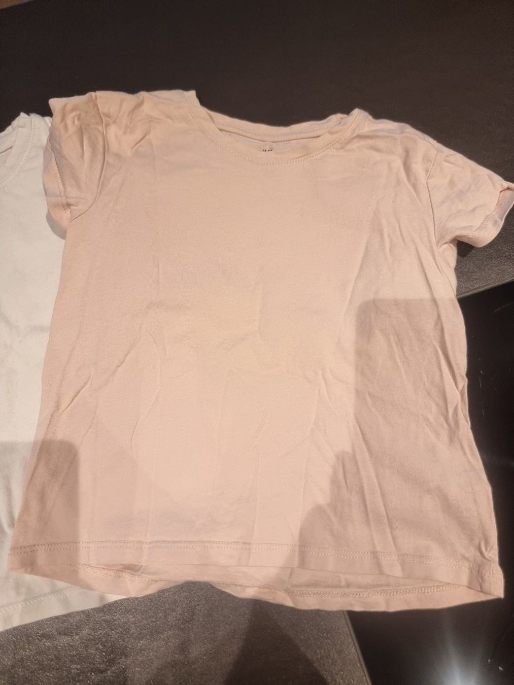 H&M Camicette, T-shirt & Top: H&M 3-er Set T-Shirts, 110/116 – Usato da Buttikon SZ venduto da Limo180 3