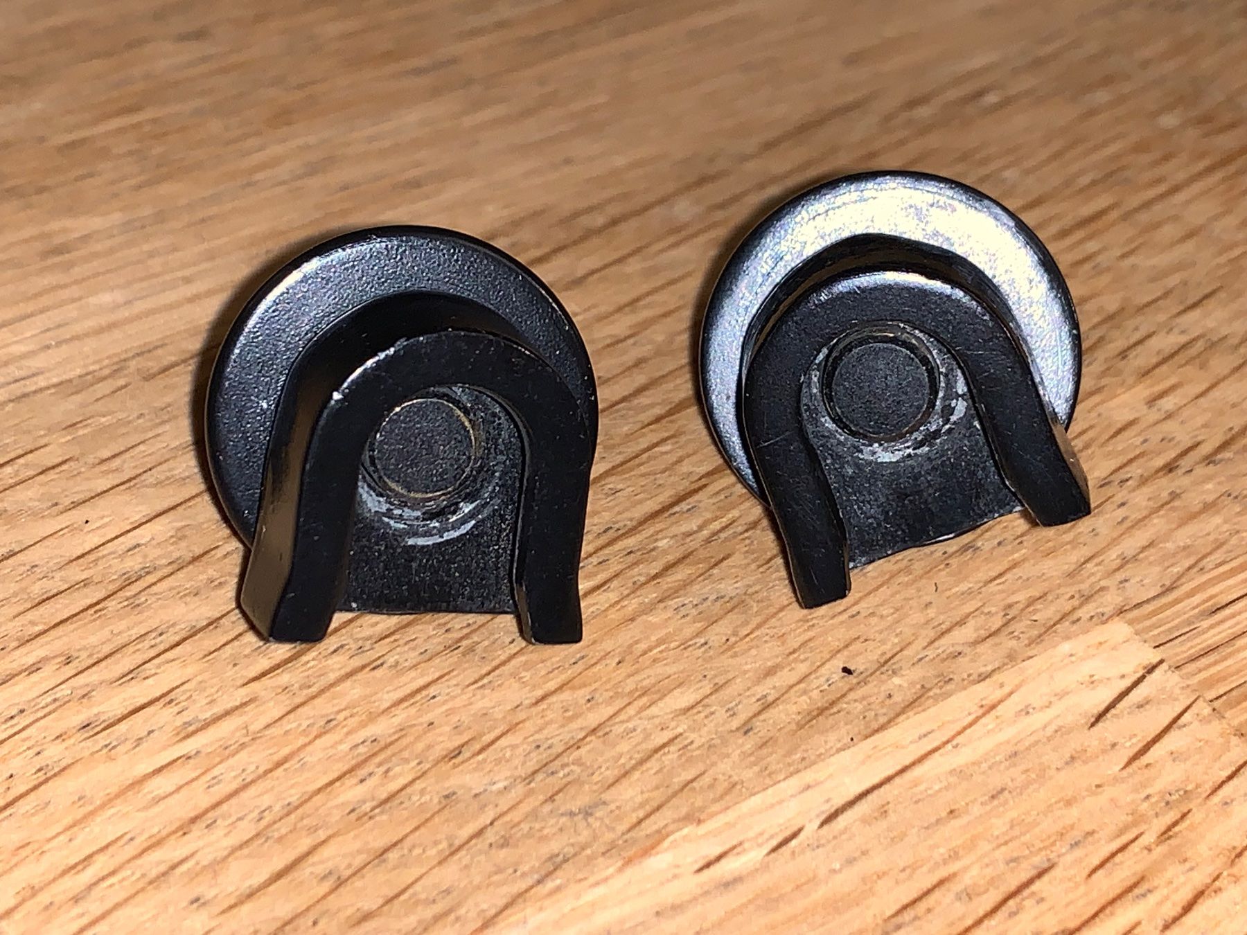 Gibson Instruments de musique: Diverse Schaller / Warwick Security Straplocks schwarz – D'occasion à Neftenbach par Mike72-123 6