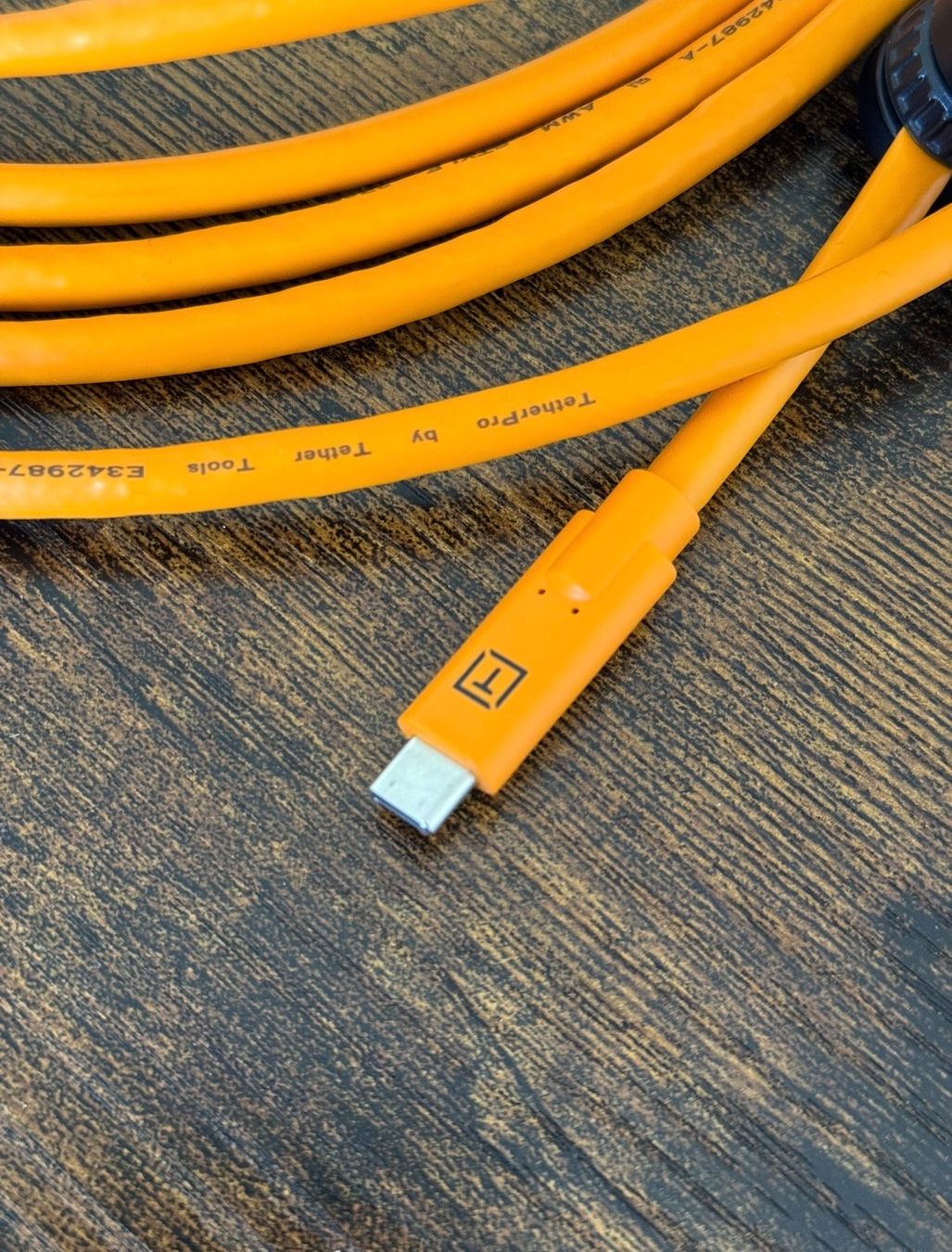 Câbles: Tether Kabel USB-C / USB-C inkl. Camera Support – D'occasion à Kilchberg ZH par Torch2 1