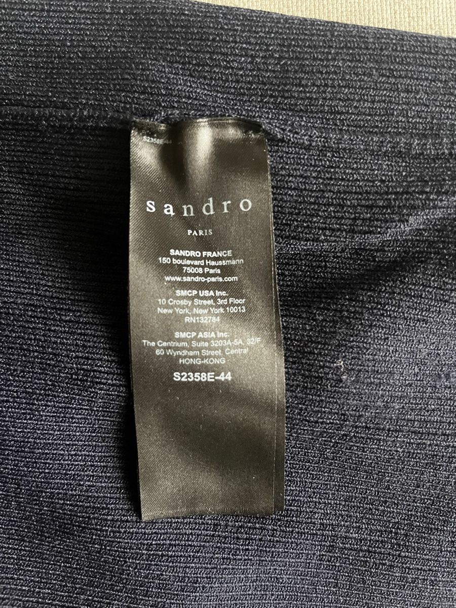 Sandro Pulls & Sweat-shirts: Sandro Langarmshirt dunkelblau   – D'occasion à Zürich par daki81 3