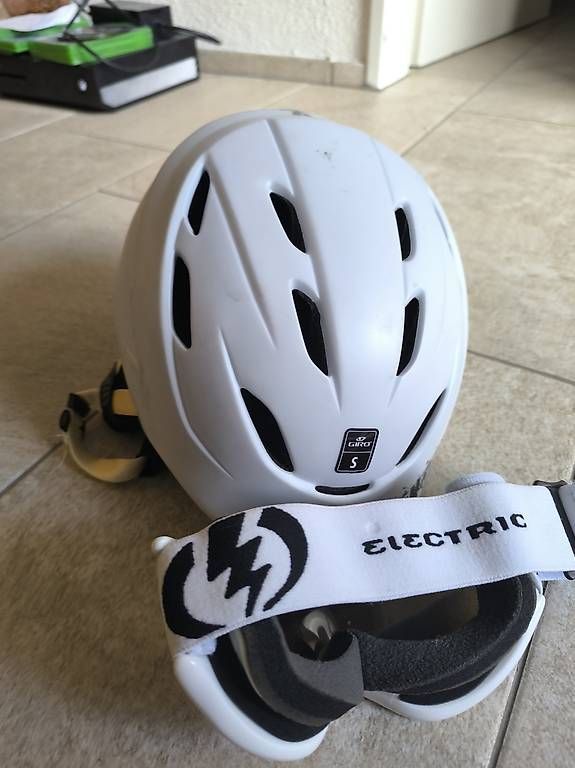 Giro Caschi: Giro Damen Skihelm + Skibrille – Nuovo (secondo la descrizione) da Engelberg venduto da Univega79