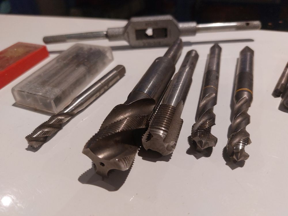 Tous les outils: Gewindeschneideset mit Schneideisen und Windeisen – D'occasion à Vilters par tha-tha 5