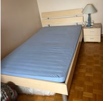 Lit 200x120 avec sommier, matelas et table de nuit