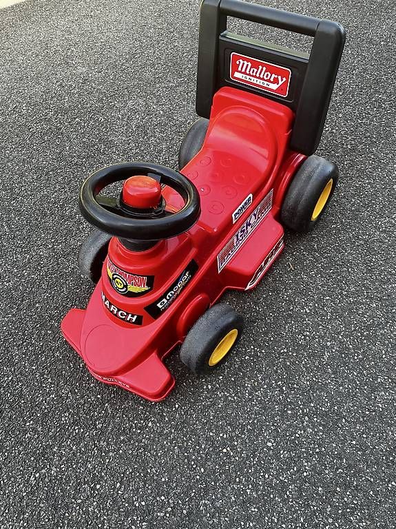 Véhicules pour enfants: Ferrari – D'occasion à Rüdtligen par sch_7xng