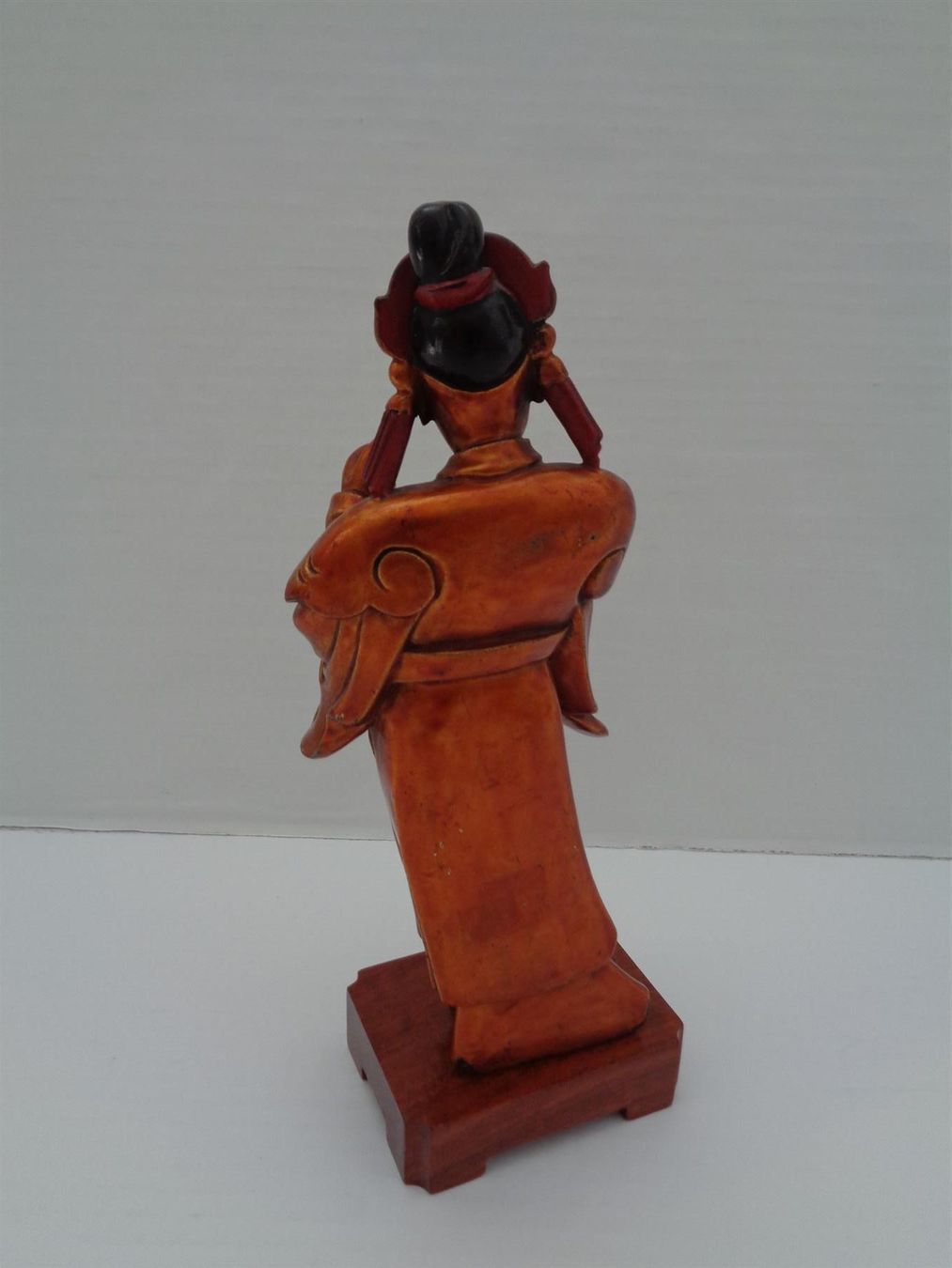 Sculture & Statue: China geschnitzte Holzfigur auf Sockel – Usato da Chur venduto da omonia 4
