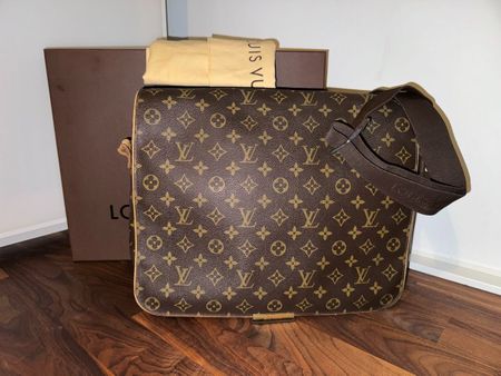 Louis Vuitton Bastille Umhängetasche