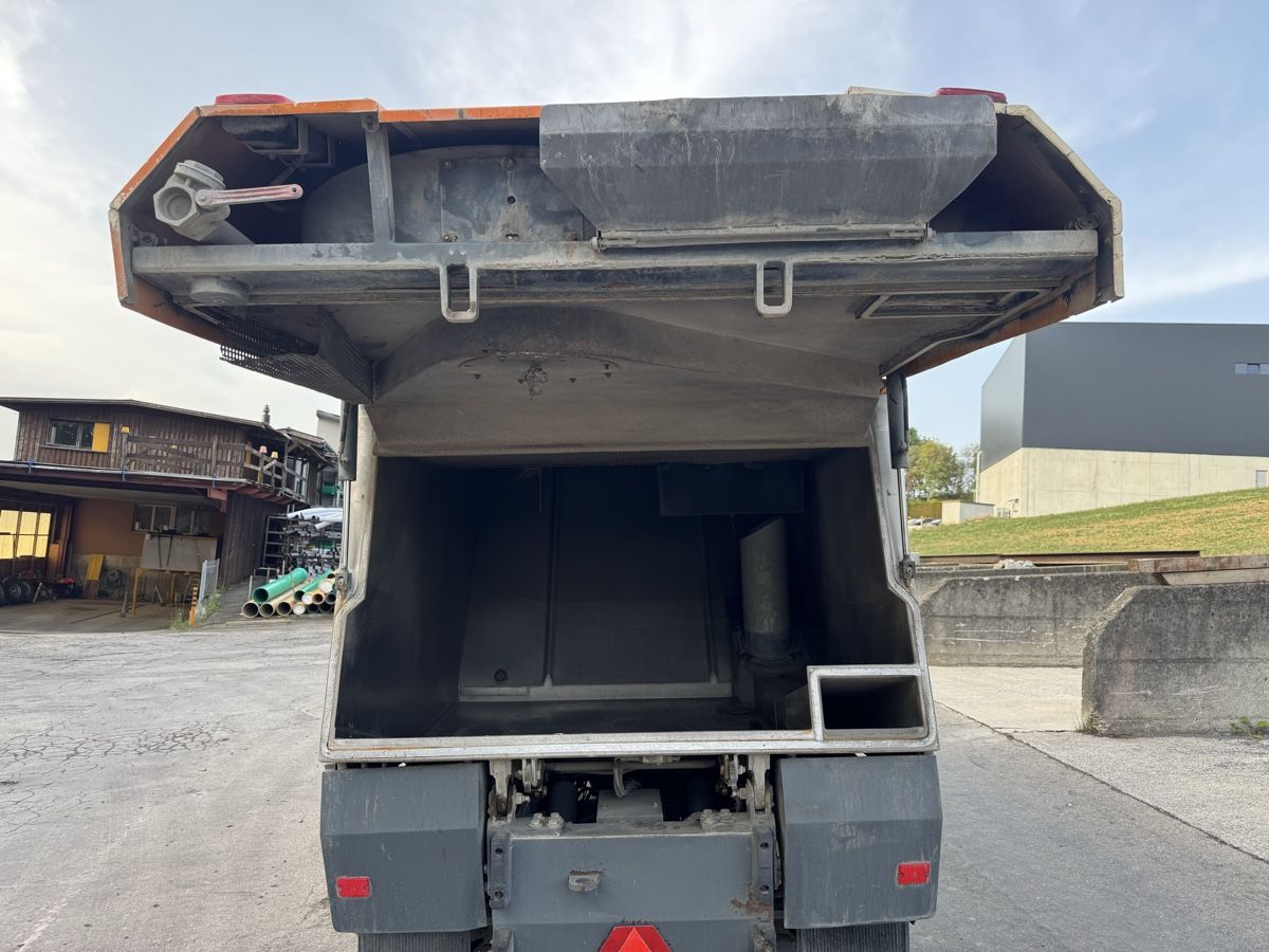 Aebi Tutte le macchine: Putzmaschine MFH 5000 – Usato da Uffikon venduto da Deutz6206 6