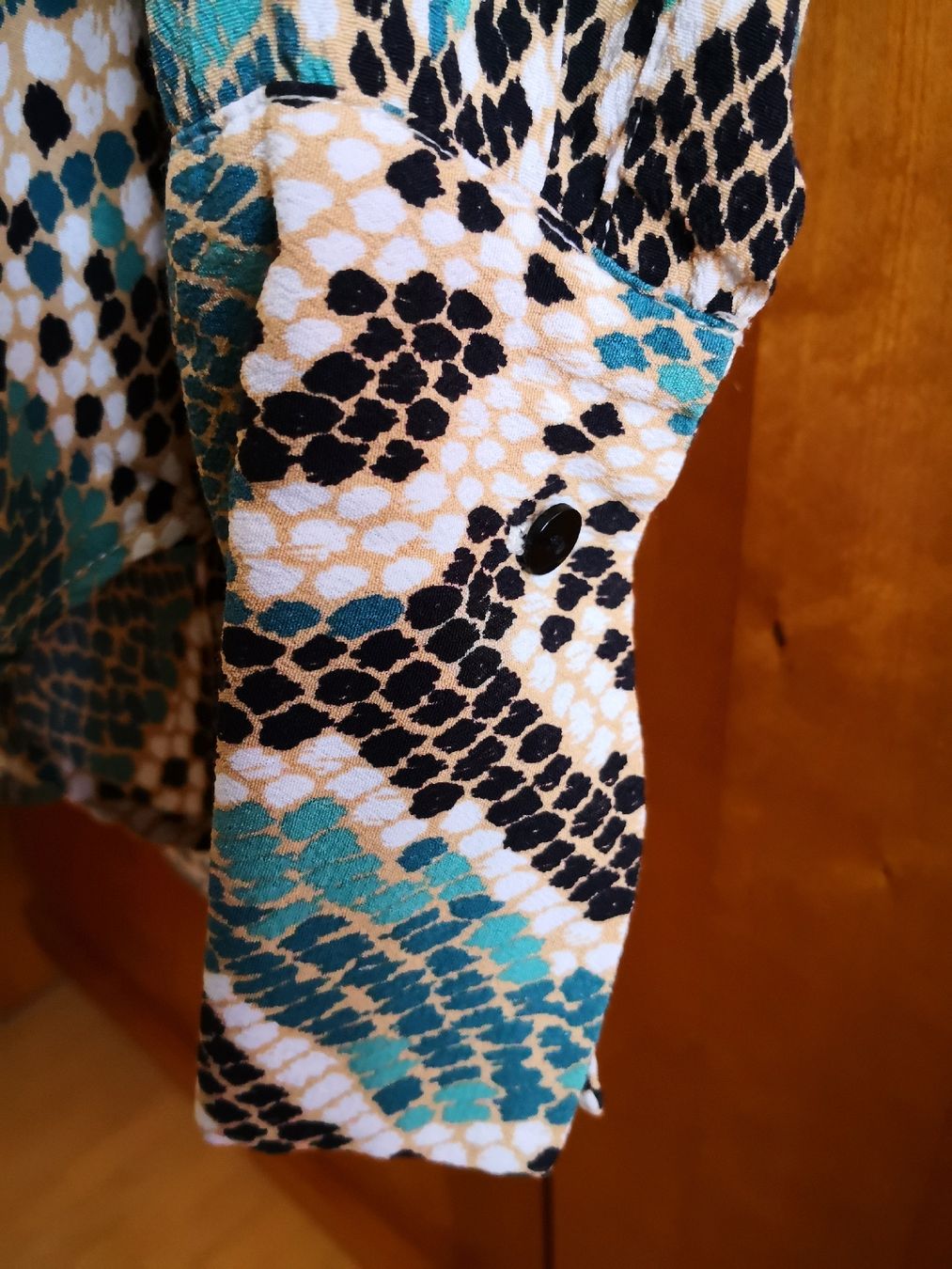 Topshop Blusen: Bluse mit Pythonprint von Topshop, Gr. 36 – Gebraucht aus Wädenswil von coconut1289 1