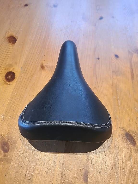 Pezzi di ricambio: Selle de vélo adulte – Usato da Châtel-St-Denis venduto da max_fri 1