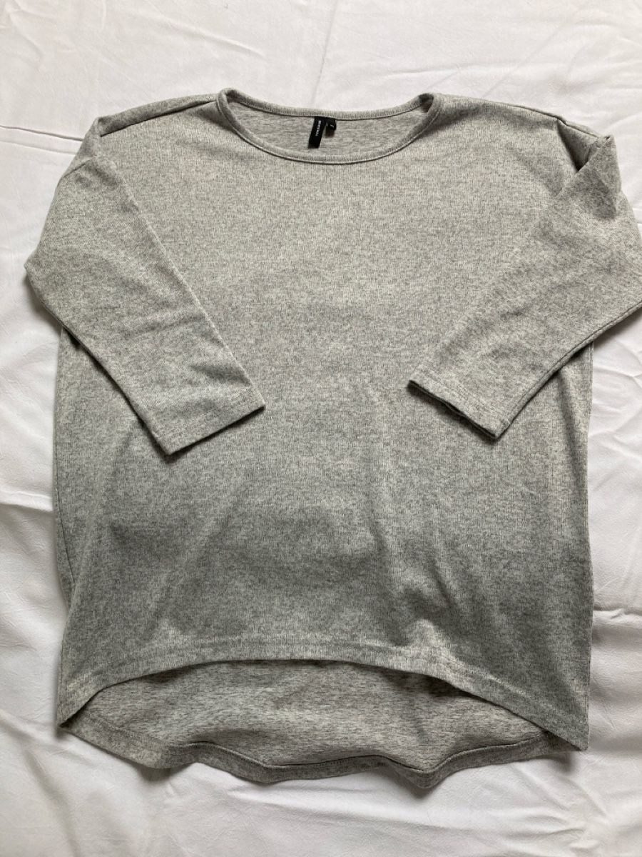 Maglioni & Felpe: Leichter Pullover – Usato da Oberbipp venduto da Campanula