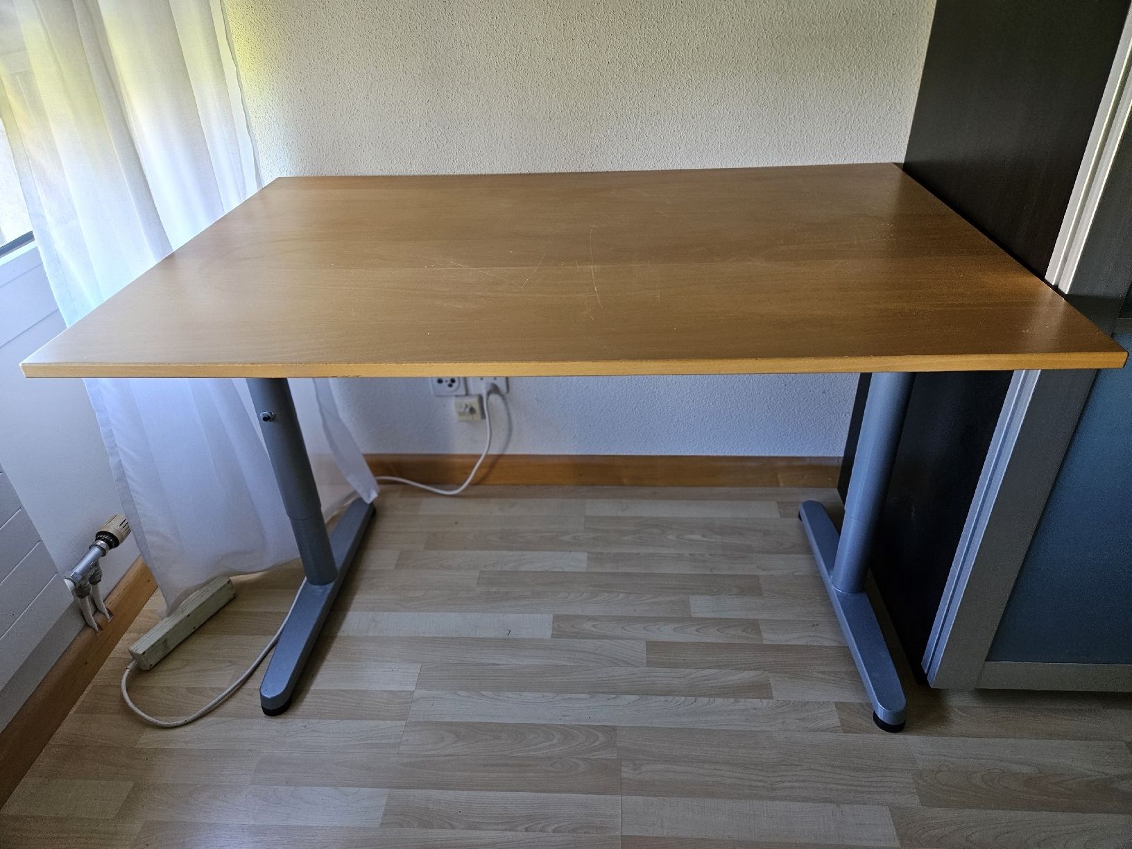 Scrivanie: Bürotisch in Kaiseraugst – Usato da Oberdorf BL venduto da Sgloeckchen 2