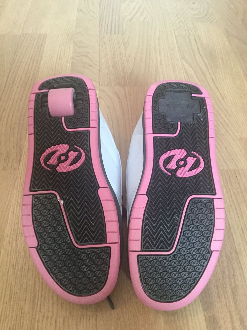Inline-Skating & Rollschuhe: Heelys, Grösse 40.5 mit Rollen und Werkzeug – Neu (gemäss Beschreibung) aus Horgen von Sgratshman 1