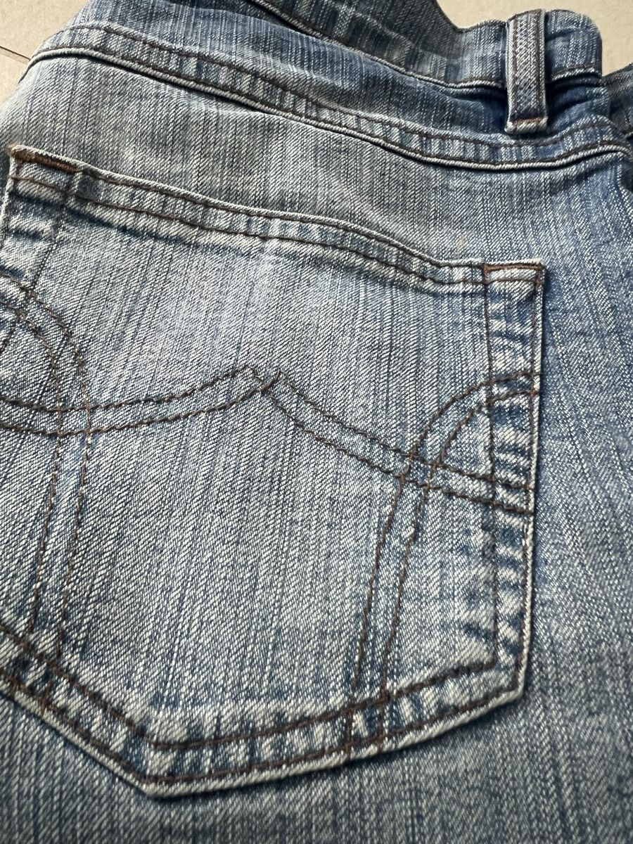 Jeans: Sommer Set: Blaser mit Blumenmuster und Jeans mit Blumenbund – Usato da Schönenberg ZH venduto da Bosh 2