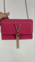 Pinke Valentino Tasche mit Goldkette, neuwertig