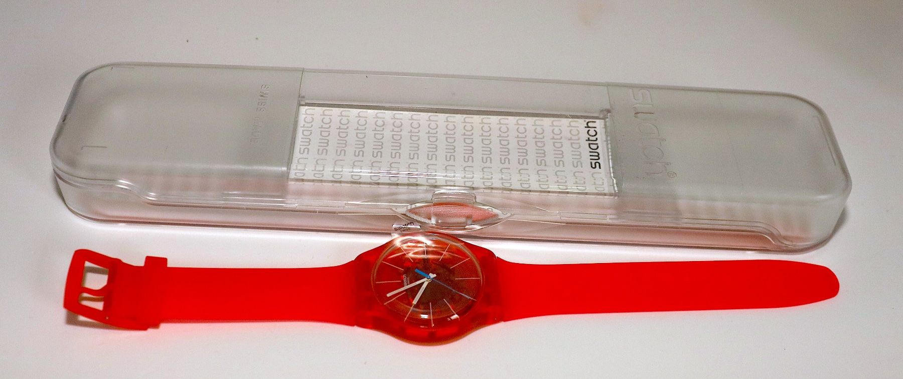 Swatch Smartwatch: SWATCH N° SU00109 – Nuovo e nell'imballaggio originale da Ipsach venduto da Merlux