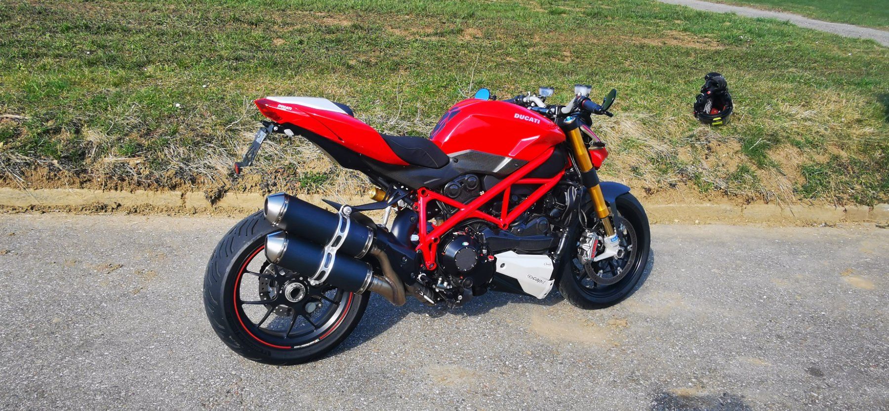Ducati Strasse: Ducati Streetfighter 1099 S – Gebraucht aus Nuglar von  9