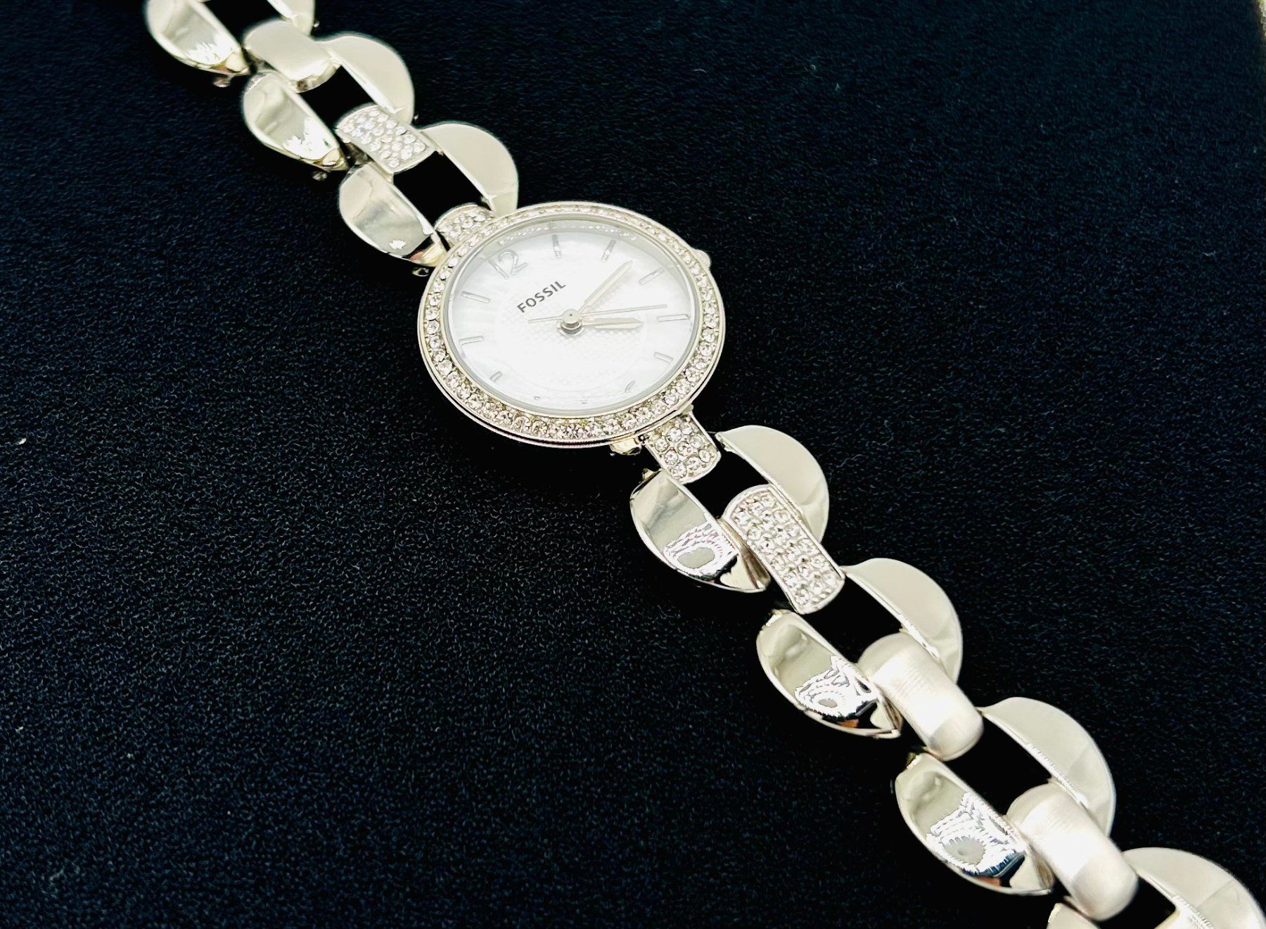 Fossil Montres: Fossil Damenuhr – D'occasion à Turgi par dewi2003 1