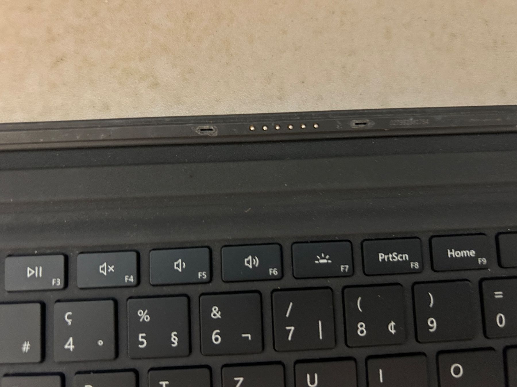 Microsoft Covers & Taschen: Microsoft Surface Pro Type Cover Schwarz - Top Zustand! – Gebraucht aus Buchs SG von mero08 2