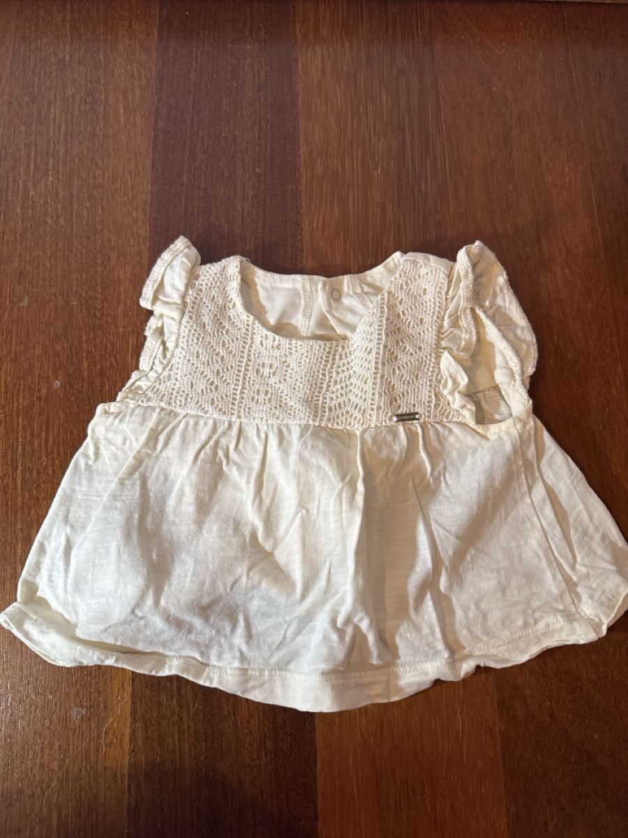Lotti & Set di vestiti: 3er Set Mädchen Shirts Gr. 74, Top Zustand – Usato da Hagendorn venduto da benjamin.peter 3