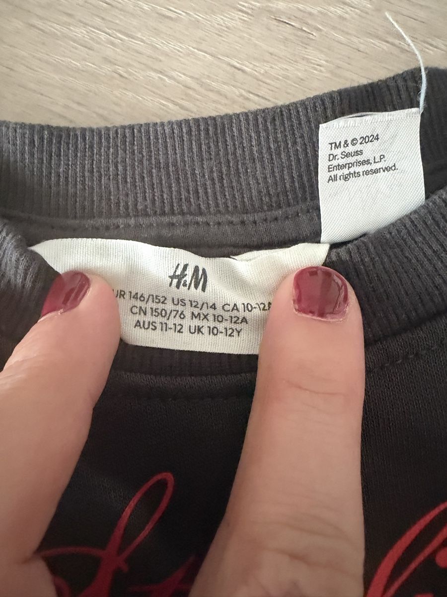 H&M Pullover & Sweatshirts: H&M Grinch Pullover 146/152 cm – Neu (gemäss Beschreibung) aus Wallisellen von Nataschab0 1