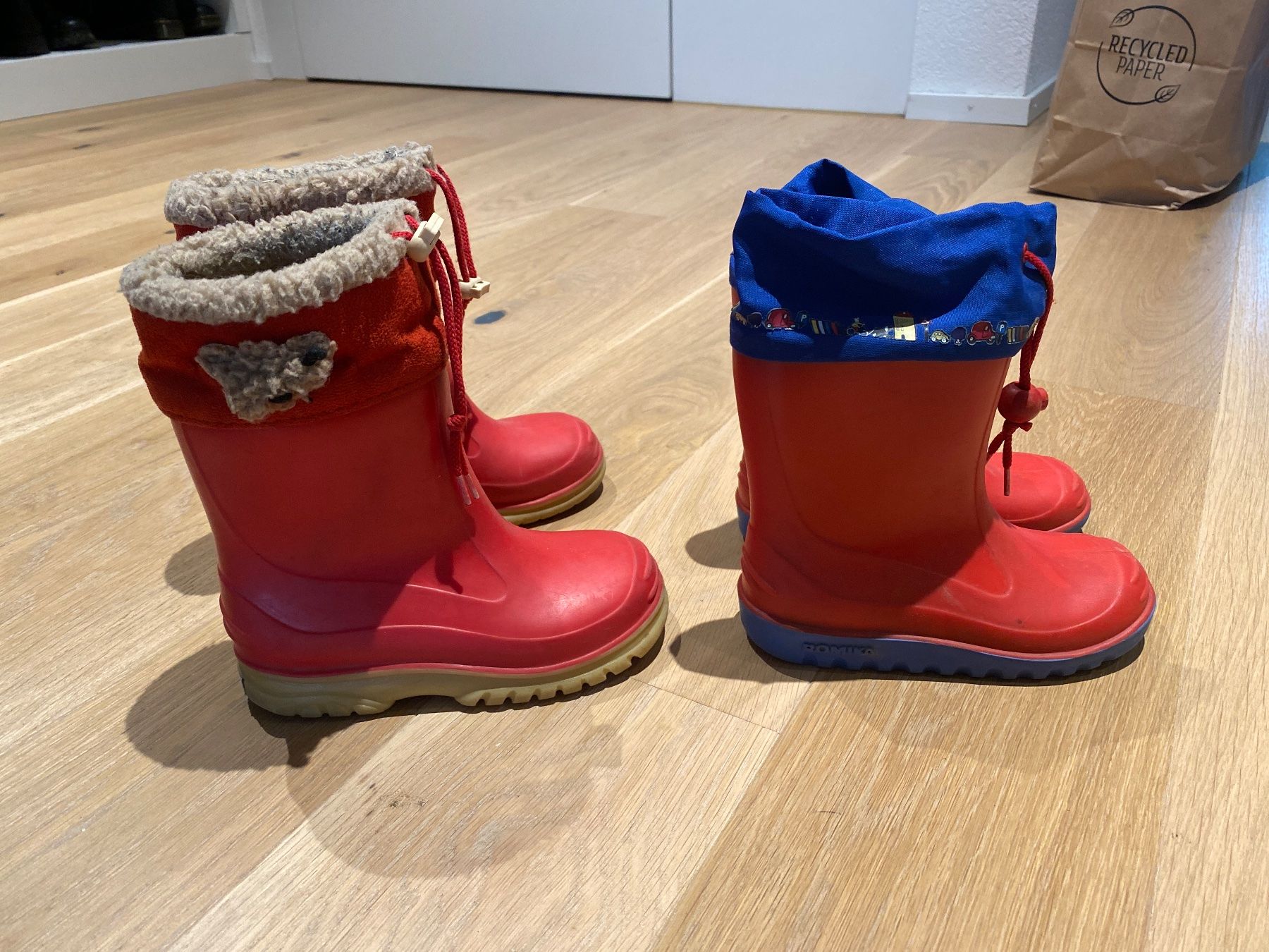 Schuhe für Jungen: Schuhset Grösse 26 – Gebraucht aus Bolligen von Noeggeli10 2