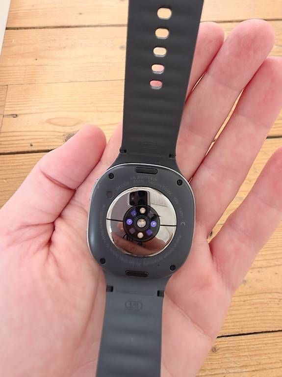 Samsung Smartwatch: Samsung Galaxy Watch8 BT 40mm – Gebraucht aus Hefenhofen von maikewdt 3